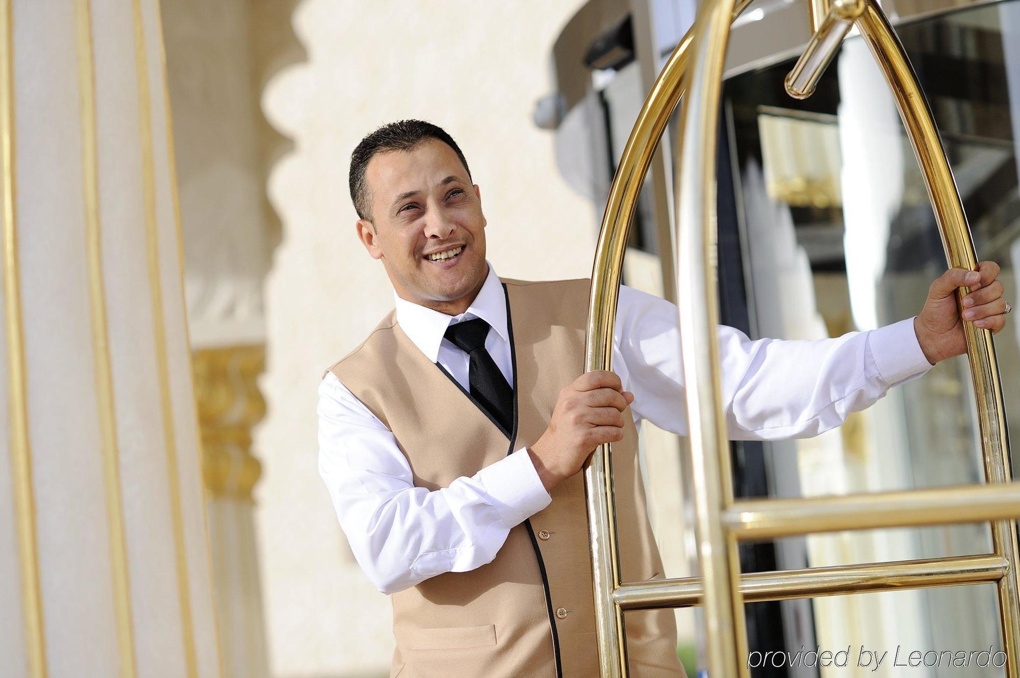Al Safir Hotel Manama Dalaman gambar